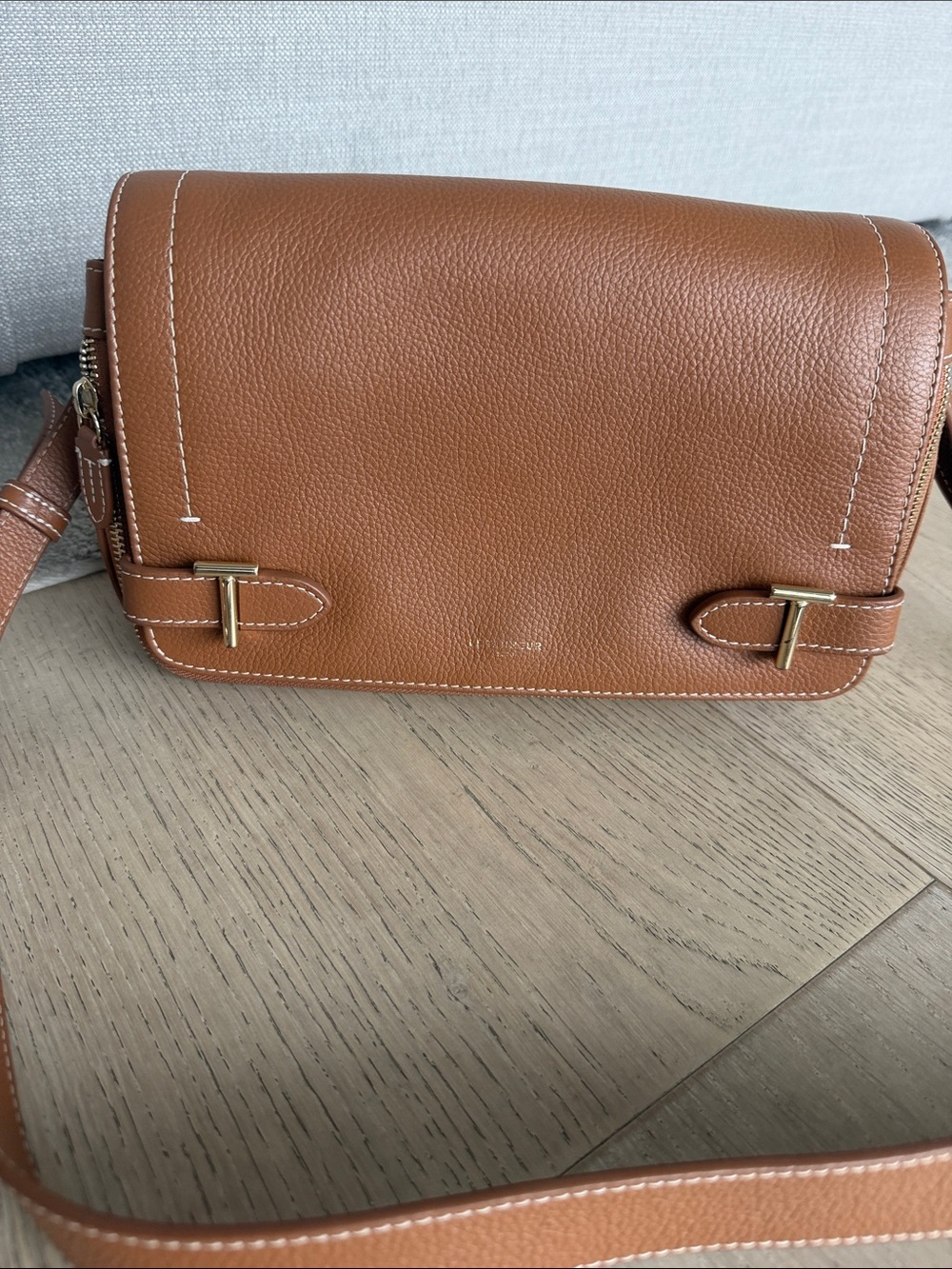 Le Tanneur Leather Crossbody Bag - Unbranded
